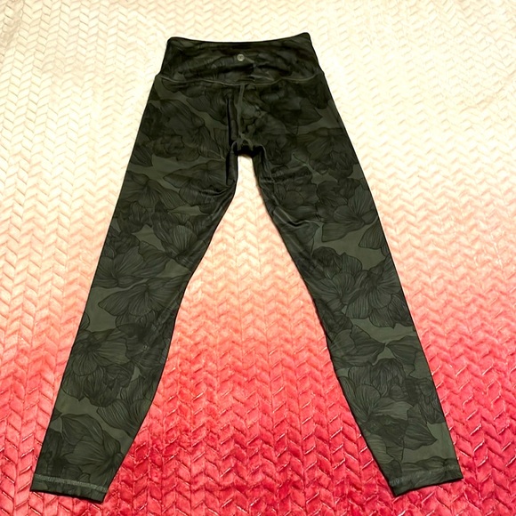 Balance Collection 7/8 Leggings - Picture 2 of 7